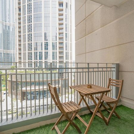 3Br Oasis In Downtown With Burj Khalifa And Pool View Διαμέρισμα Ντουμπάι Εξωτερικό φωτογραφία