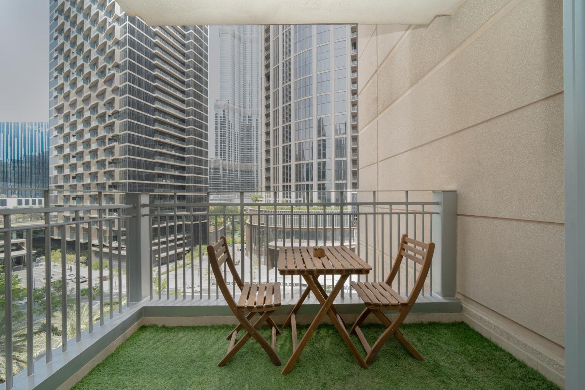 3Br Oasis In Downtown With Burj Khalifa And Pool View Διαμέρισμα Ντουμπάι Εξωτερικό φωτογραφία